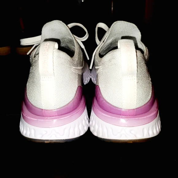 Nike Women's Epic React Flyknit 2 Sneakers Size 10½ - Picture 8 of 9